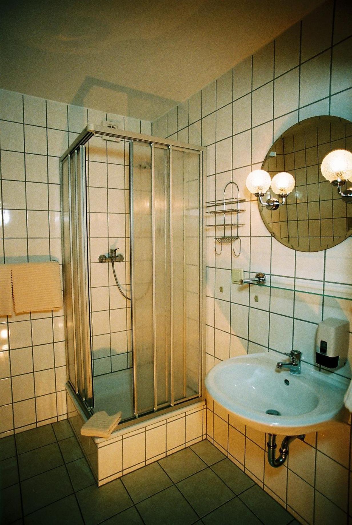 Hotel Zum Schneekopf "Garni" Gehlberg Zewnętrze zdjęcie
