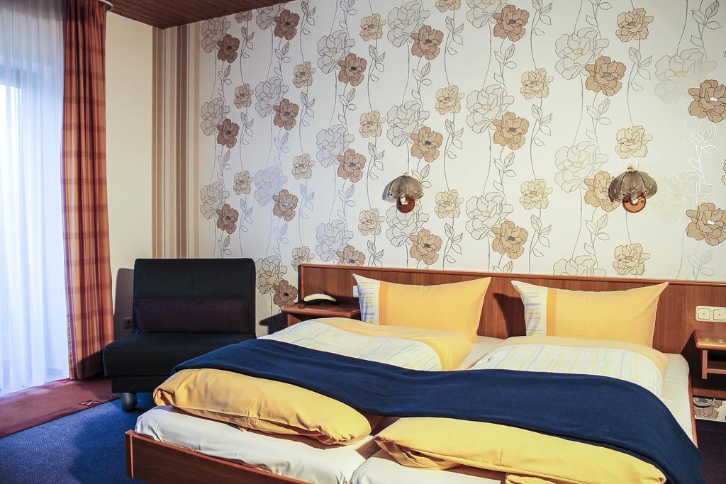 Hotel Zum Schneekopf "Garni" Gehlberg Zewnętrze zdjęcie